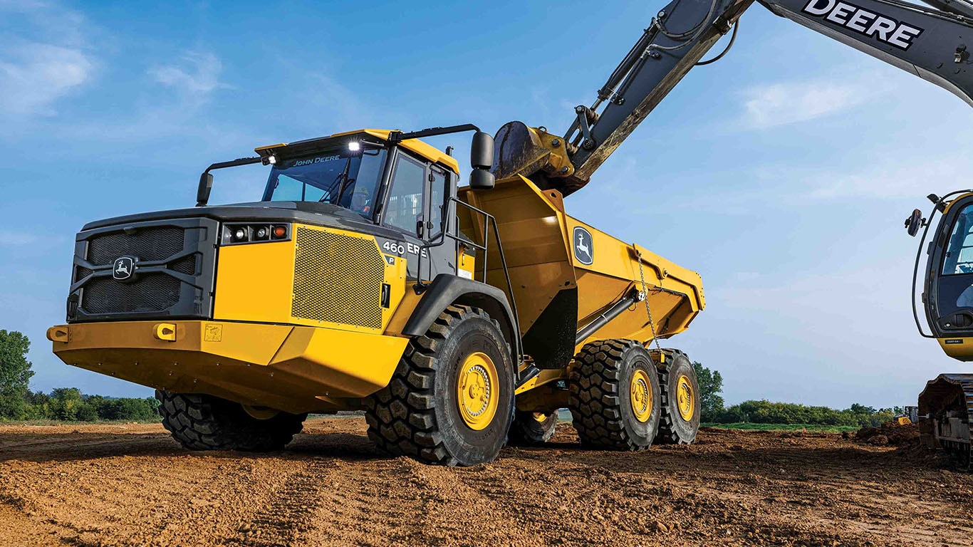 The new John Deere 460 P-Tier Articulated Dump Truck loading dirt