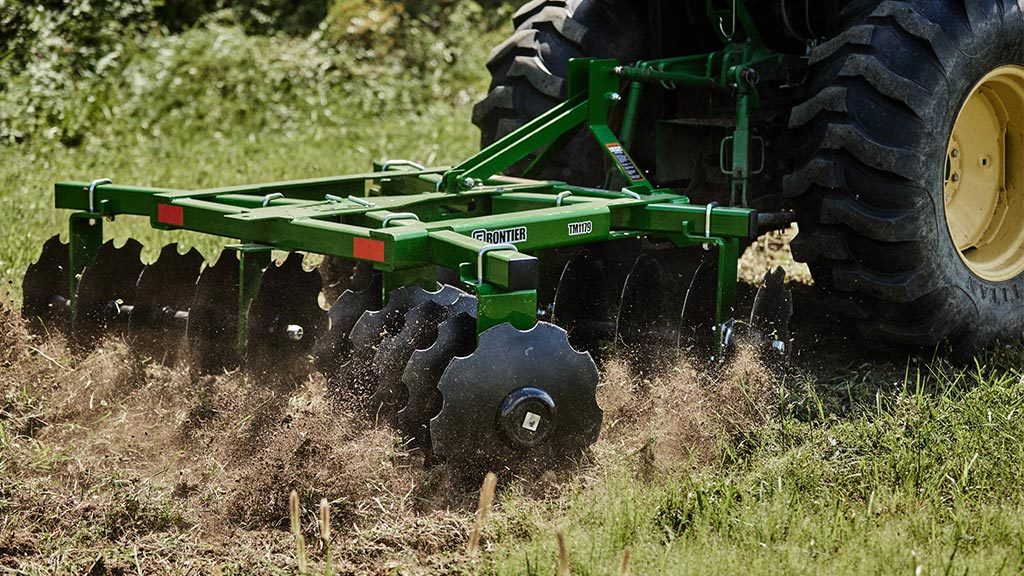 Used Equipment Sprayers working in field
