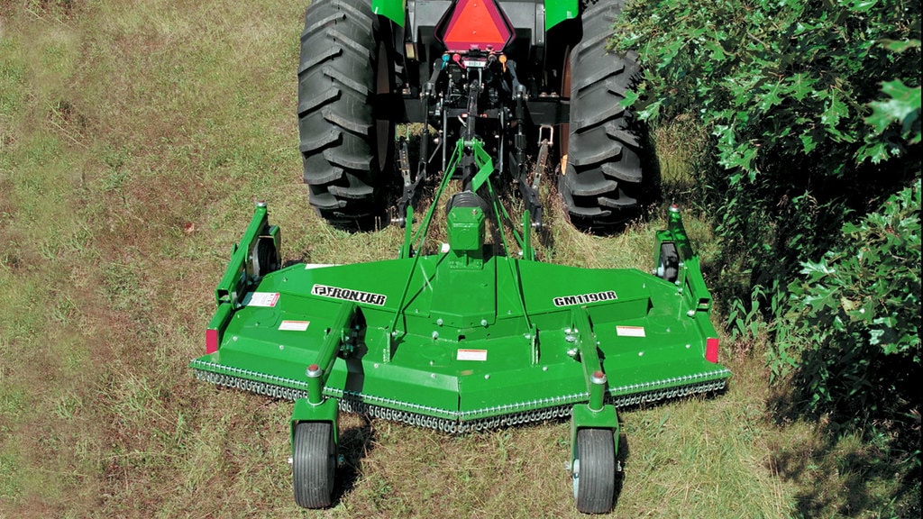 Used Equipment Sprayers working in field