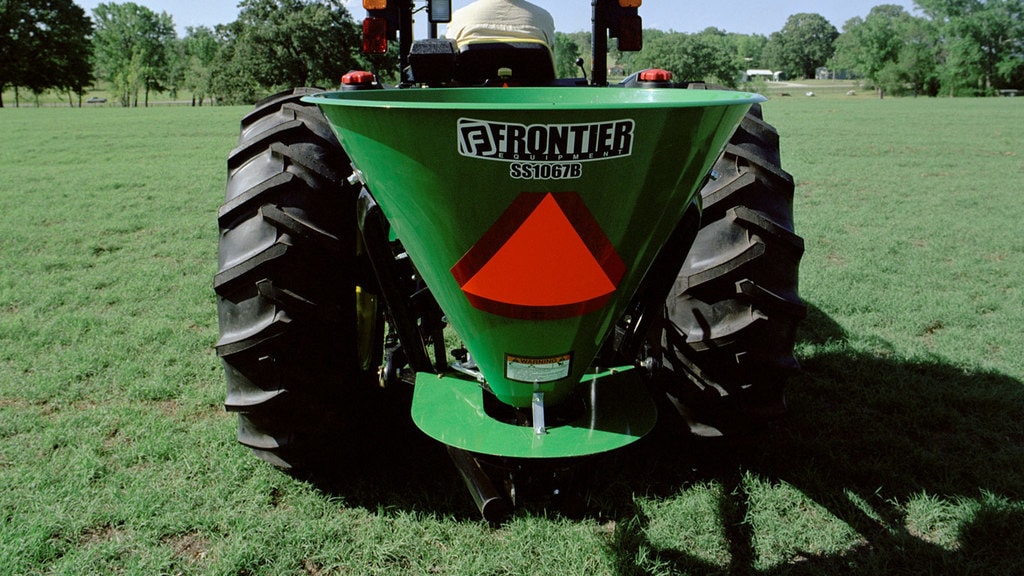 Used Equipment Sprayers working in field