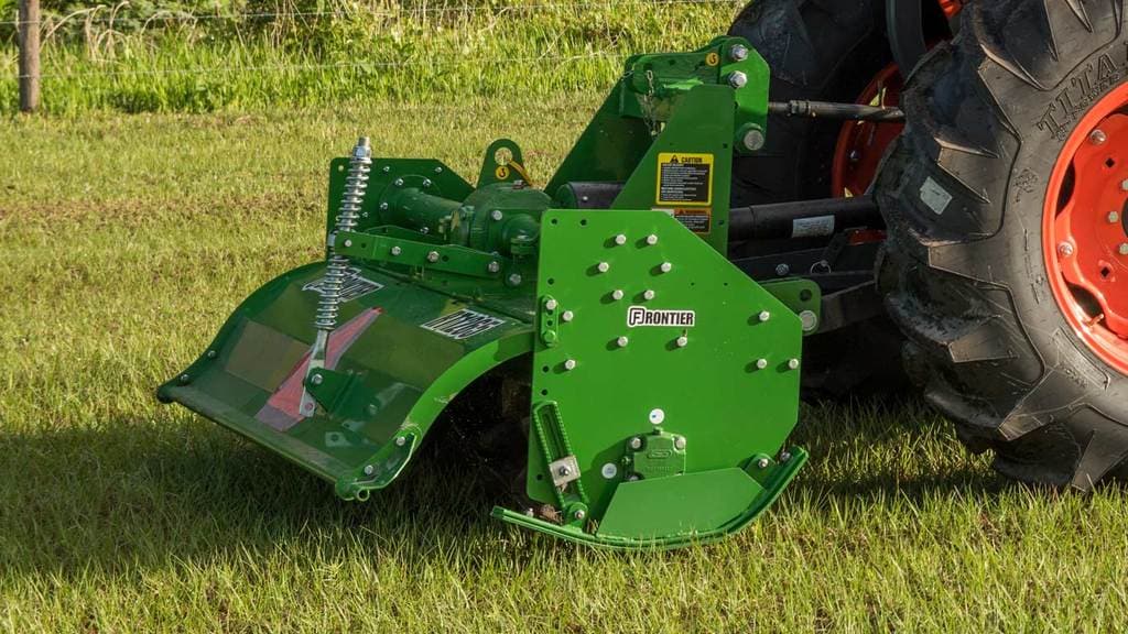 Used Equipment Sprayers working in field