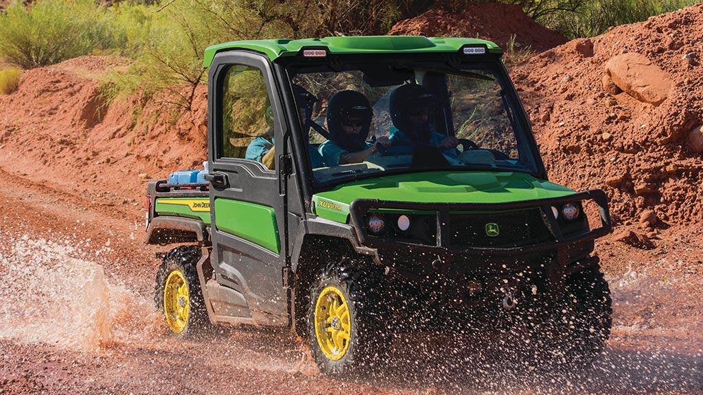 Mid-Size Gator™ XUV Crossover UTVs, Side by Sides