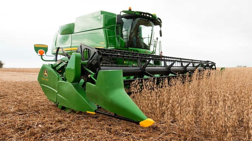 Used Equipment Sprayers working in field
