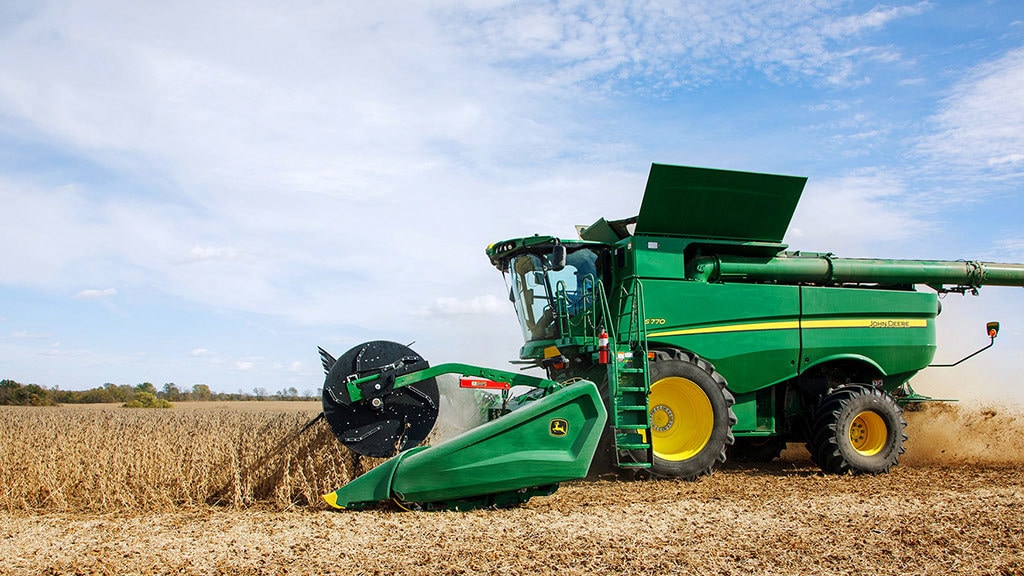 Used Equipment Sprayers working in field
