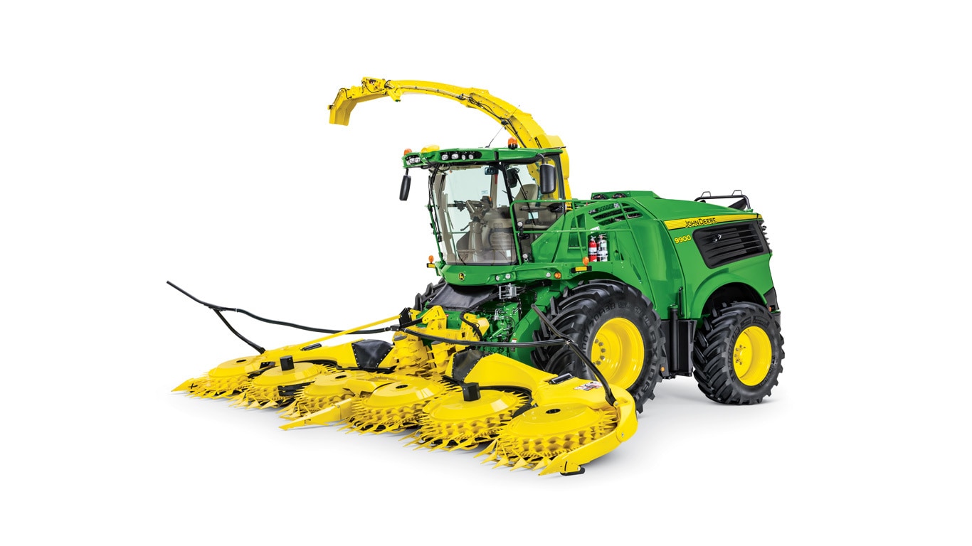 studio image of 9900 self-propelled forage harvester