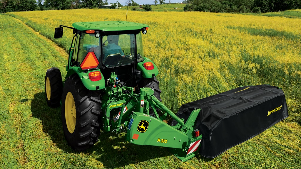 Used Equipment Sprayers working in field
