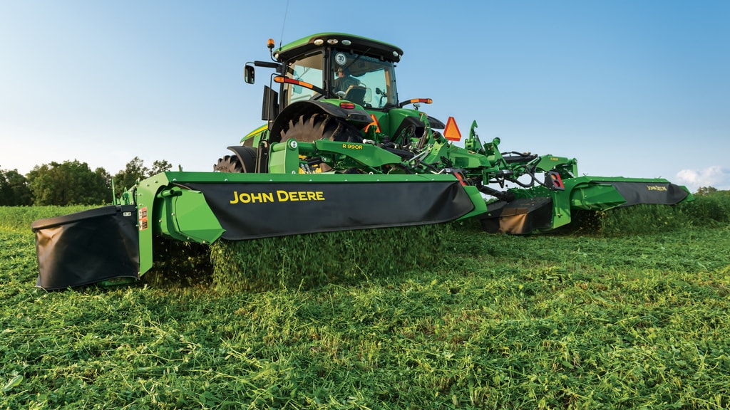 Used Equipment Sprayers working in field