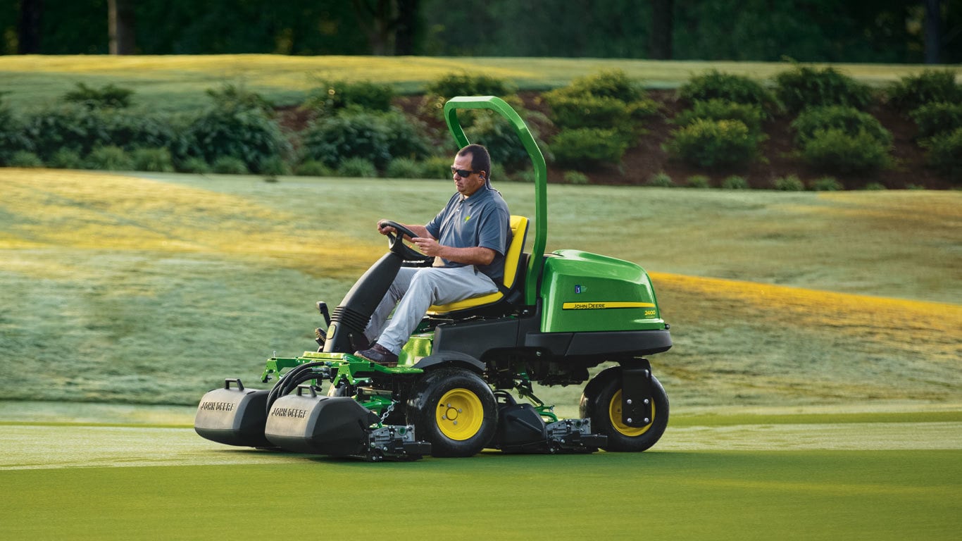 https://www.deere.com/assets/images/region-4/products/mowers/riding-greens-mowers/2400-precision-cut/2400_precut_product_r4f087866_rrd_large_c76ef30cc43414b64551f52bf42e5909f9c83dac.jpg