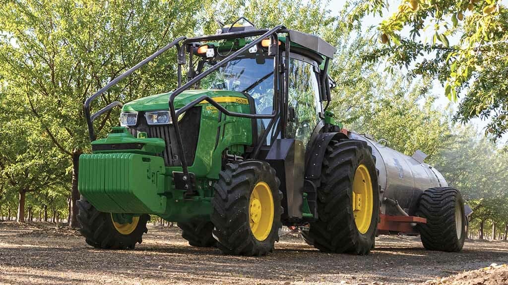 Used Equipment Sprayers working in field
