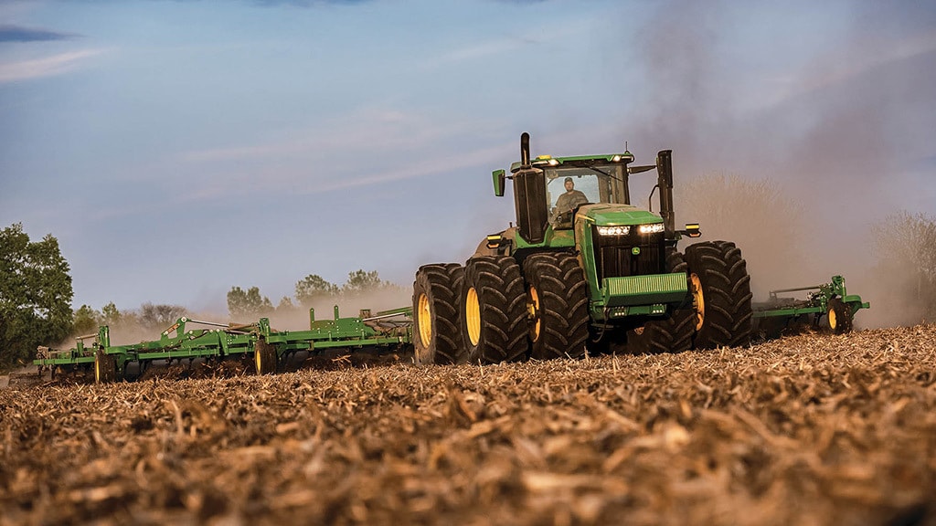 Used Equipment Sprayers working in field