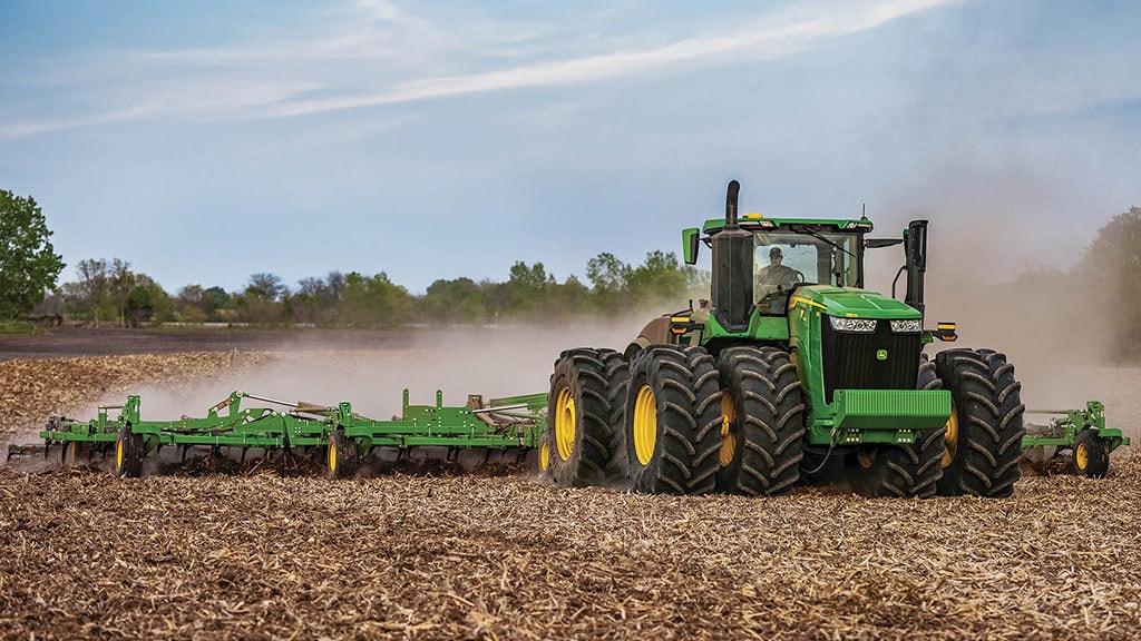 Used Equipment Sprayers working in field
