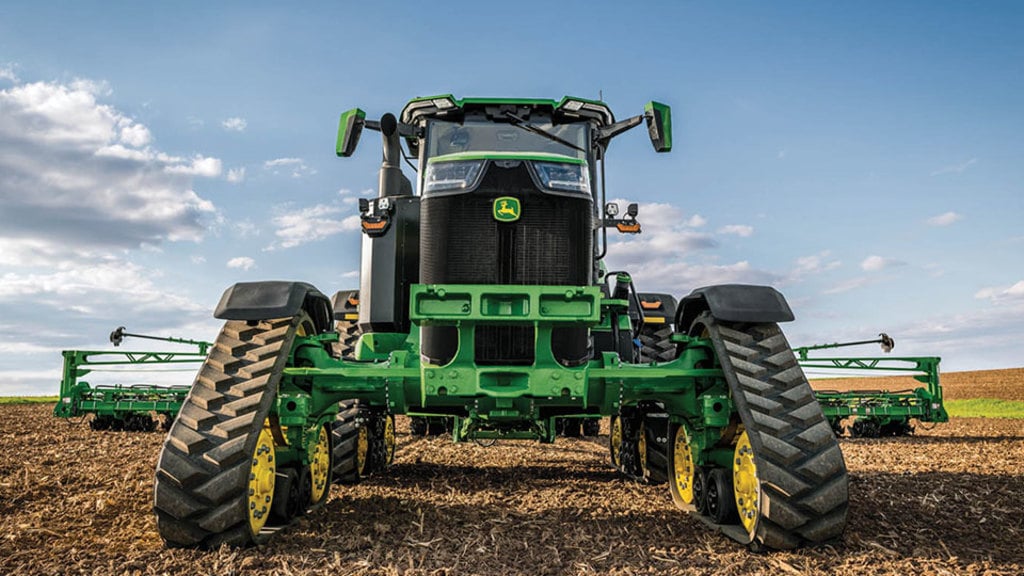 Used Equipment Sprayers working in field