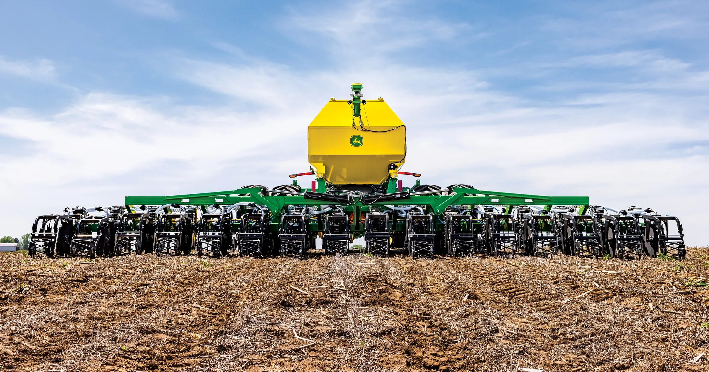 John Deere, farm group reach deal on fixing equipment